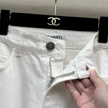 Джинсы  Chanel Артикул BMS-139467. Вид 3
