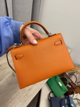  Сумка женская Kelly mini PHW, Chevre  Hermes Артикул BMS-139472. Вид 4