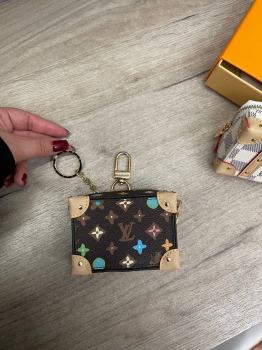 Брелок Louis Vuitton Артикул BMS-139560. Вид 5