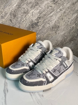 Кроссовки Louis Vuitton Артикул BMS-139731. Вид 1