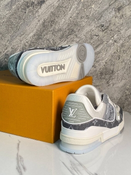 Кроссовки Louis Vuitton Артикул BMS-139731. Вид 2