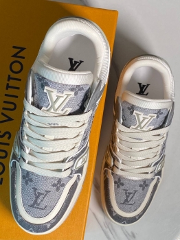 Кроссовки Louis Vuitton Артикул BMS-139731. Вид 3