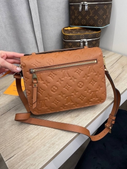 Сумка женская Louis Vuitton Артикул BMS-139756. Вид 5