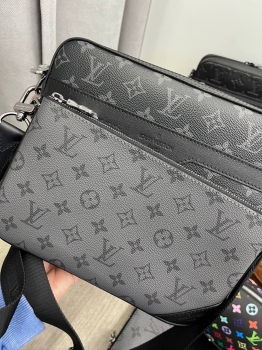  Сумка мужская Louis Vuitton Артикул BMS-139758. Вид 2