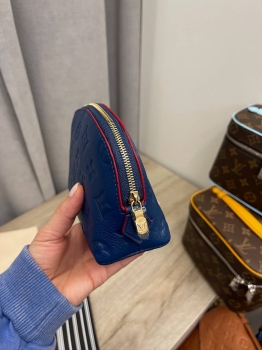 Косметичка Louis Vuitton Артикул BMS-139760. Вид 3
