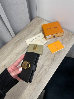 Кошелёк Louis Vuitton Артикул BMS-139763. Вид 3