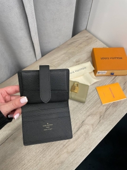 Кошелёк Louis Vuitton Артикул BMS-139763. Вид 4