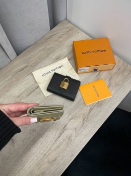 Кошелёк Louis Vuitton Артикул BMS-139762. Вид 4