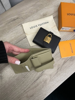 Кошелёк Louis Vuitton Артикул BMS-139762. Вид 5