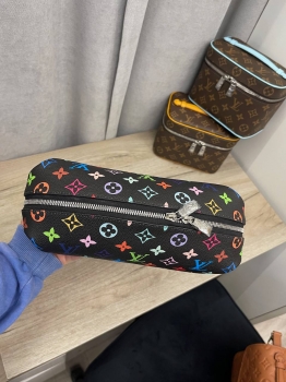 Косметичка Louis Vuitton Артикул BMS-139775. Вид 2