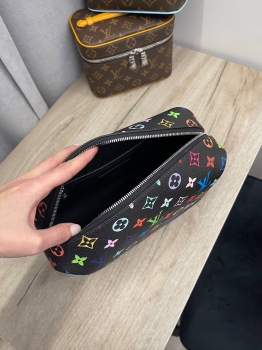 Косметичка Louis Vuitton Артикул BMS-139775. Вид 4