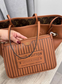 Двусторонняя сумка   Neverfull  Louis Vuitton Артикул BMS-139779. Вид 4