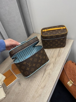 Несессер  Nice mini из вощеной канвы Monogram Macassar Louis Vuitton Артикул BMS-139783. Вид 6