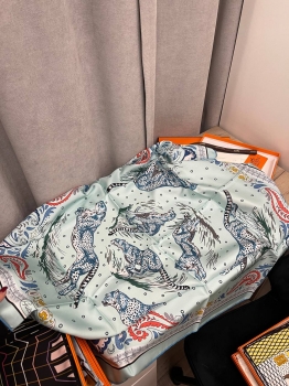 Платок Hermes Артикул BMS-139931. Вид 2