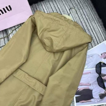 Плащ  Miu Miu Артикул BMS-139971. Вид 3