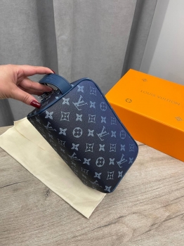 Косметичка Louis Vuitton Артикул BMS-140039. Вид 2