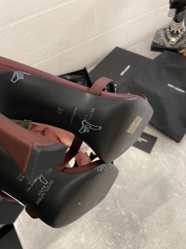 Босоножки  Yves Saint Laurent Артикул BMS-140189. Вид 4