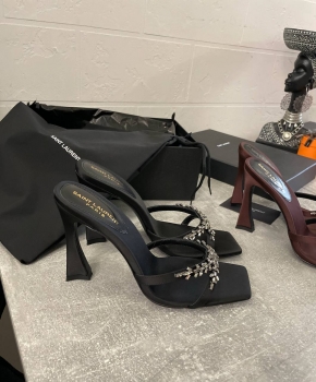 Босоножки  Yves Saint Laurent Артикул BMS-140190. Вид 1