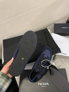 Кроссовки  Collapse Re-из нейлона и замши  Prada Артикул BMS-140199. Вид 2