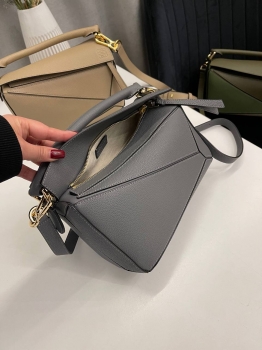  Сумка женская 24 см Loewe Артикул BMS-140266. Вид 6