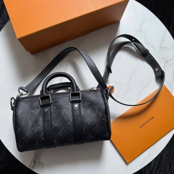 Сумка мужская  Louis Vuitton Артикул BMS-140502. Вид 1