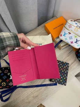 Обложка на паспорт  Louis Vuitton Артикул BMS-140613. Вид 6