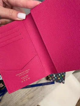 Обложка на паспорт  Louis Vuitton Артикул BMS-140613. Вид 7