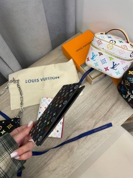 Обложка на паспорт  Louis Vuitton Артикул BMS-140614. Вид 2