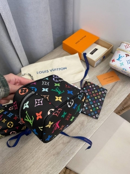 Косметичка  Louis Vuitton Артикул BMS-140615. Вид 6