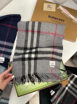 Шарф Burberry Артикул BMS-135851. Вид 1