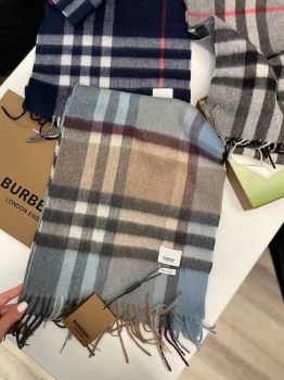 Шарф  Burberry Артикул BMS-140626. Вид 1