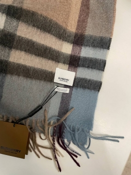 Шарф  Burberry Артикул BMS-140626. Вид 2