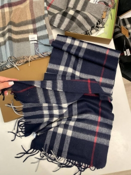 Шарф  Burberry Артикул BMS-140186. Вид 3