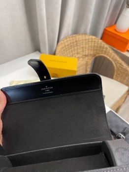 Чехол для хранения и перевозки часов  Louis Vuitton Артикул BMS-140722. Вид 6