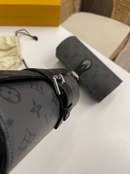 Чехол для хранения и перевозки часов  Louis Vuitton Артикул BMS-140724. Вид 3