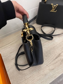 Сумка женская Capucines, 21 см Louis Vuitton Артикул BMS-140734. Вид 4