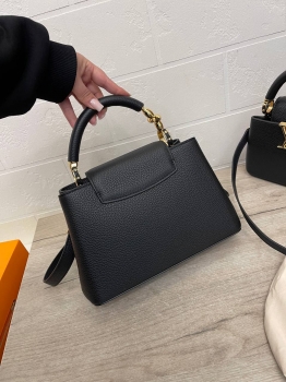 Сумка женская Capucines, 27 см Louis Vuitton Артикул BMS-140735. Вид 3