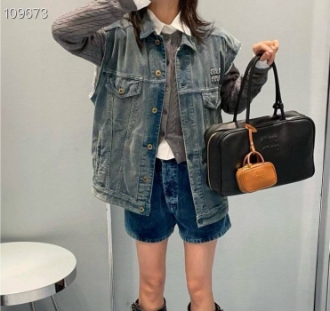 Жилет  Miu Miu Артикул BMS-140787. Вид 1