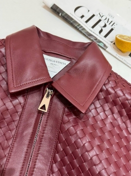 Кожаный бомбер  Bottega Veneta Артикул BMS-140829. Вид 2