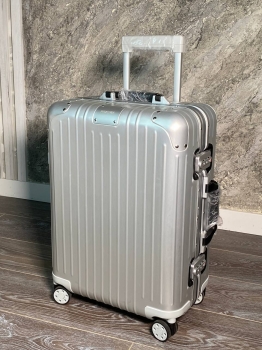 Чемодан Rimowa   Артикул BMS-140932. Вид 1