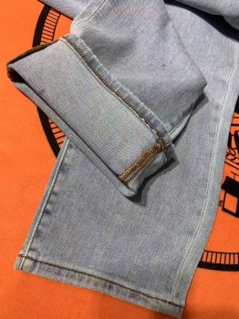 Джинсы Burberry Артикул BMS-141009. Вид 4