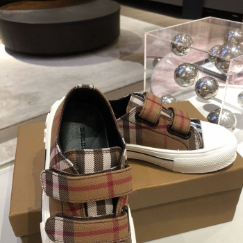 Кеды Burberry Артикул BMS-141261. Вид 3