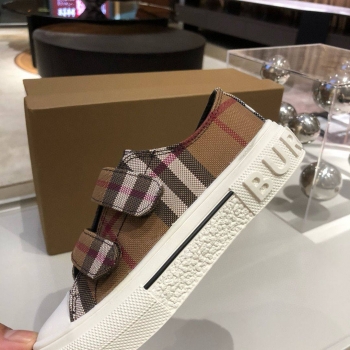 Кеды Burberry Артикул BMS-141261. Вид 4
