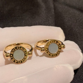 Кольцо  из розового золота с вставкой из  перламутра  Bvlgari Артикул BMS-141267. Вид 2