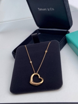 Подвеска   коллекция Open Heart из желтого золота  18 карат  Tiffany&Co Артикул BMS-141279. Вид 2
