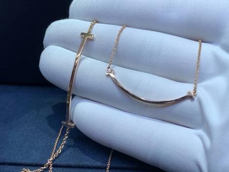 Подвеска  коллекция Smile из розового золота, размер small Tiffany&Co Артикул BMS-141282. Вид 3