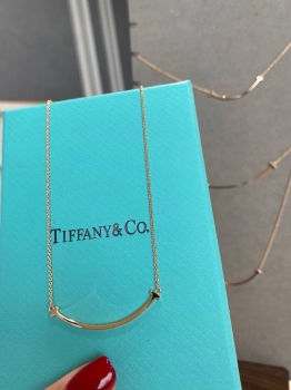 Подвеска  коллекция Smile из розового золота, размер small Tiffany&Co Артикул BMS-141282. Вид 6
