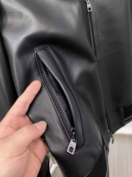 Кожаная куртка  Dolce & Gabbana Артикул BMS-141305. Вид 2
