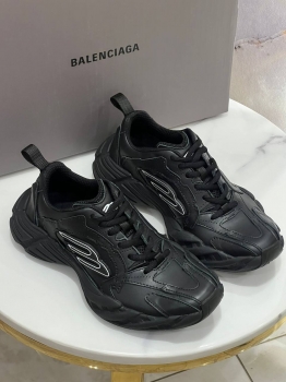 Кроссовки Balenciaga Артикул BMS-141373. Вид 1
