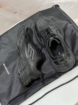 Кроссовки Balenciaga Артикул BMS-141373. Вид 3